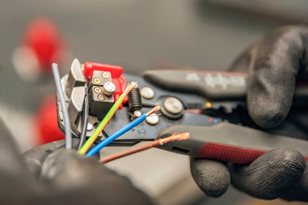 Best Affordable Electrician  in Lake Dalecarlia, IN